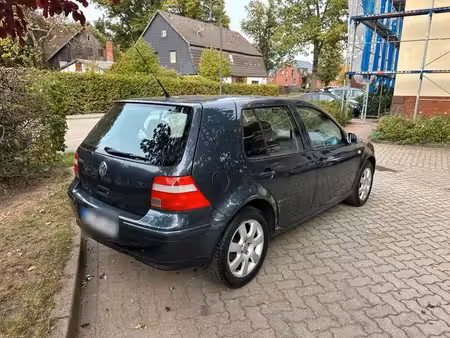 Volkswagen Golf 1.4 75