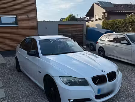 BMW Série 3 318i 2.0 143 M Performance