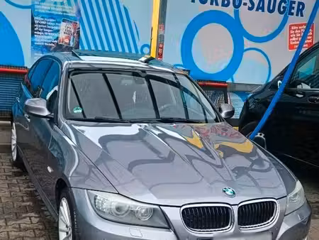 BMW Série 3 318i 2.0 143
