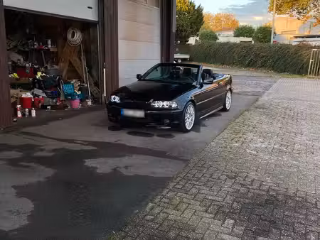 BMW Série 3 318i 2.0 143