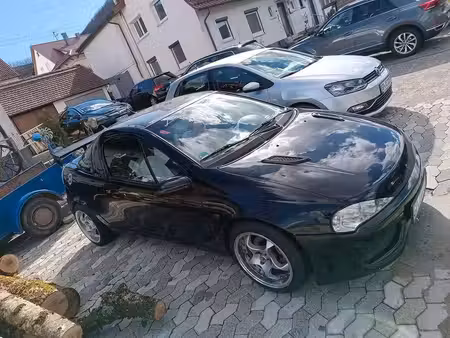 Opel Tigra 1.6 106