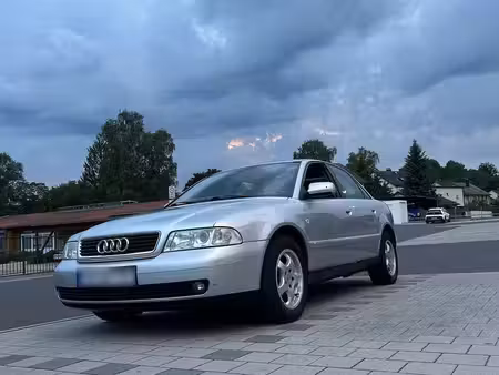 Audi A4 1.6