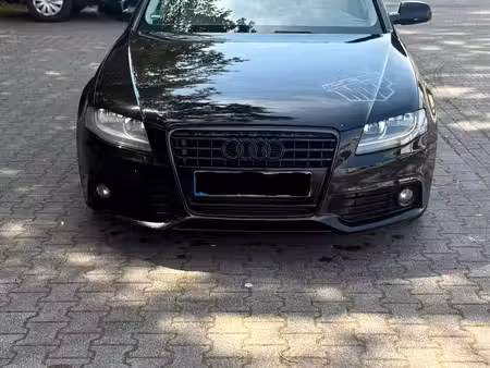 Audi A4 2.0 TDI 143 Attraction