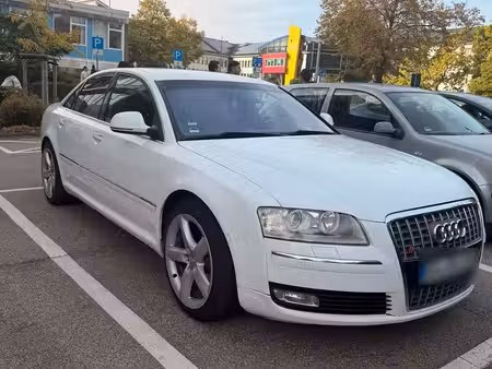Audi A8 V6 3.0 TDI 233 quattro