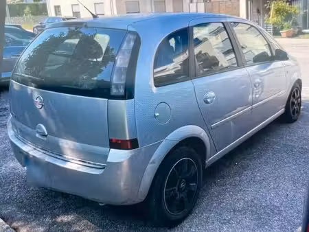 Opel Meriva 1.8 125 Cosmo