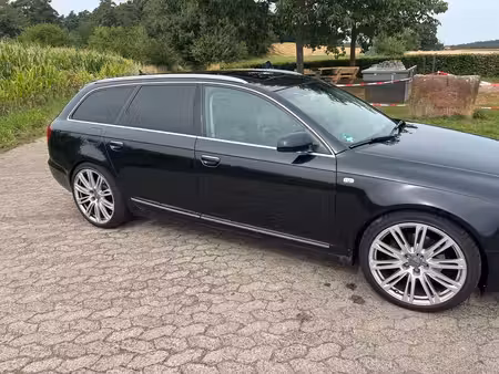 Audi A6 quattro