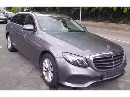 Mercedes-Benz Classe E E 200 2.0 150