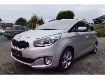Kia Carens 1.7 CRDi 136 Edition 7