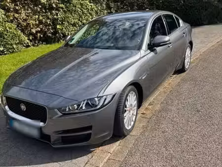 Jaguar XE D165 2.0 163 Prestige