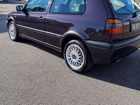 Volkswagen Golf VR6 V6 2.8 174