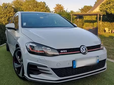 Volkswagen Golf GTI 2.0 TFSI 230