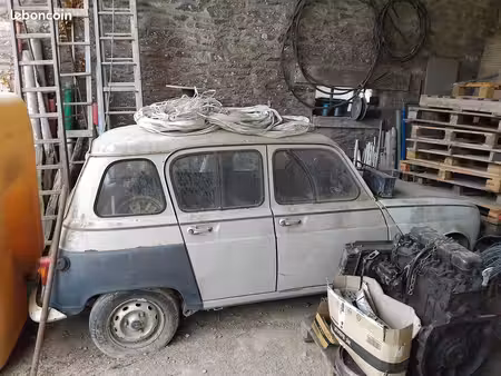 Renault R4 4L