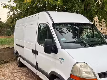 Renault Master 2.5 dCi 100