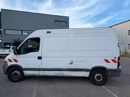 Renault Master 2.5 dCi 120