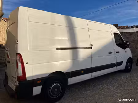 Renault Master 2.3 dCi 165