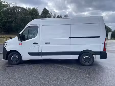 Renault Master 2.3 dCi 145