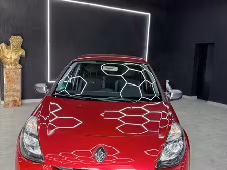 Renault Clio 1.6 128