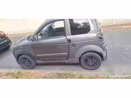 Microcar MGO 