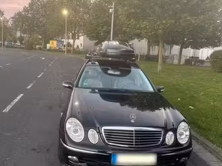 Mercedes-Benz Classe E E 200