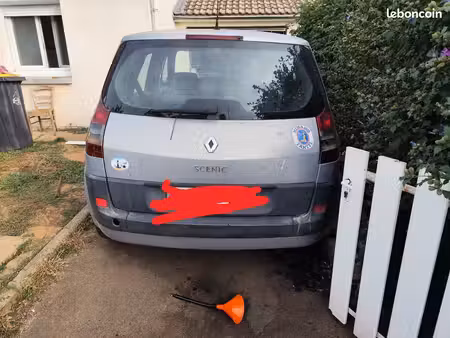 Renault Scénic 1.9 dCi 120