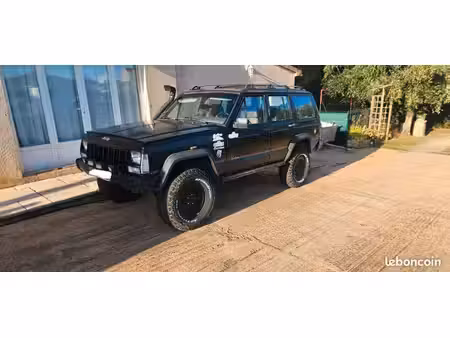 Jeep Cherokee 2.5 115