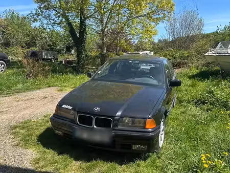 BMW Série 3 325TDS 2.4 143