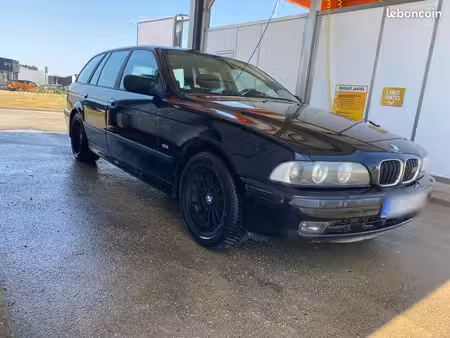 BMW Série 5 528i 2.8 193