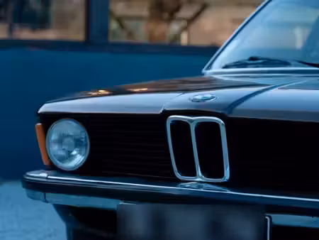 BMW Série 3 318i