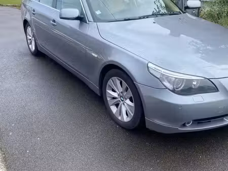BMW Série 5 530d 3.0 231