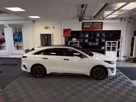 Kia Ceed 1.5 T GDi 140 GT Line