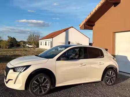 Peugeot 208 1.2 100
