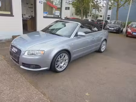 Audi A4 V6 3.0 TDI 233 S line quattro
