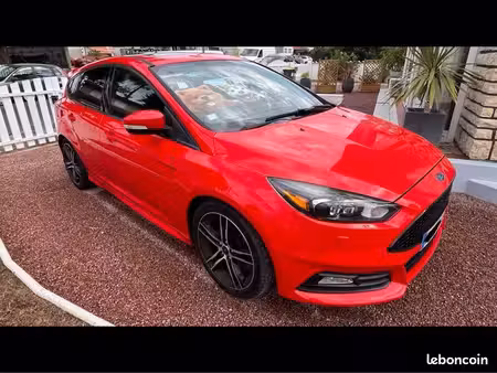 Ford Focus ST 2.0 250