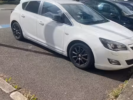 Opel Astra 2.0 160