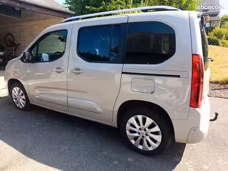 Opel Combo 1.5 130