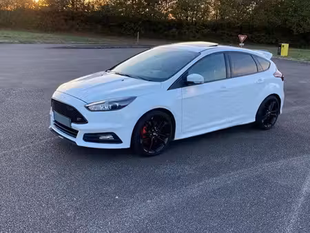 Ford Focus ST 2.0 250