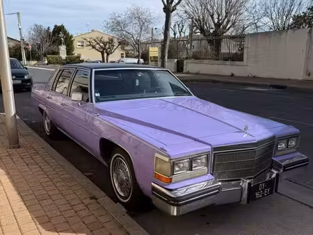Cadillac Deville 