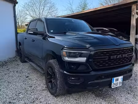 Dodge RAM 1500 V8 5.7