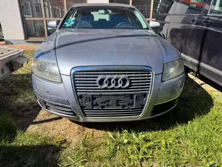 Audi A6 V6 2.4 177