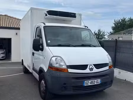 Renault Master 2.5 dCi 100