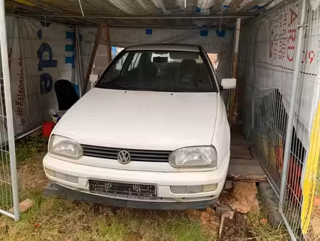 Volkswagen Golf 1.9 SDI 64