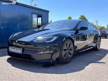 Tesla Model S Plaid 1020 4x4