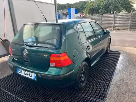 Volkswagen Golf 1.9