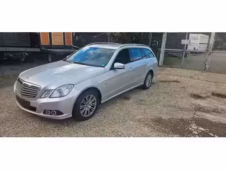 Mercedes-Benz Classe E E 200 2.1 CDI 136