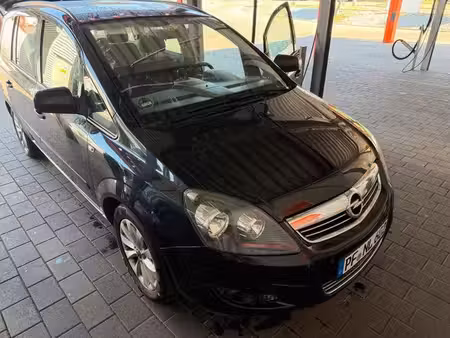 Opel Zafira 1.8 140 Connect Pack