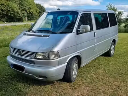 Volkswagen Transporter T4 2.5 TDI 102