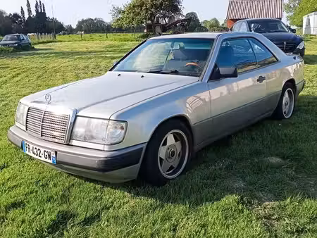 Mercedes-Benz Classe E 230 E