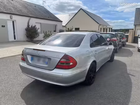 Mercedes-Benz Classe E E 320 204