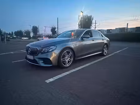 Mercedes-Benz Classe E E 220 AMG Line 4Matic