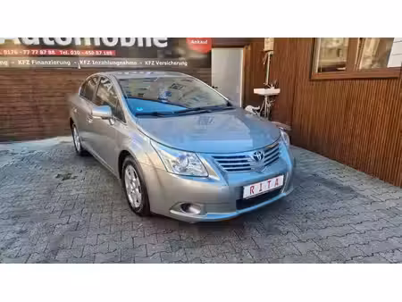Toyota Avensis 1.6 132
